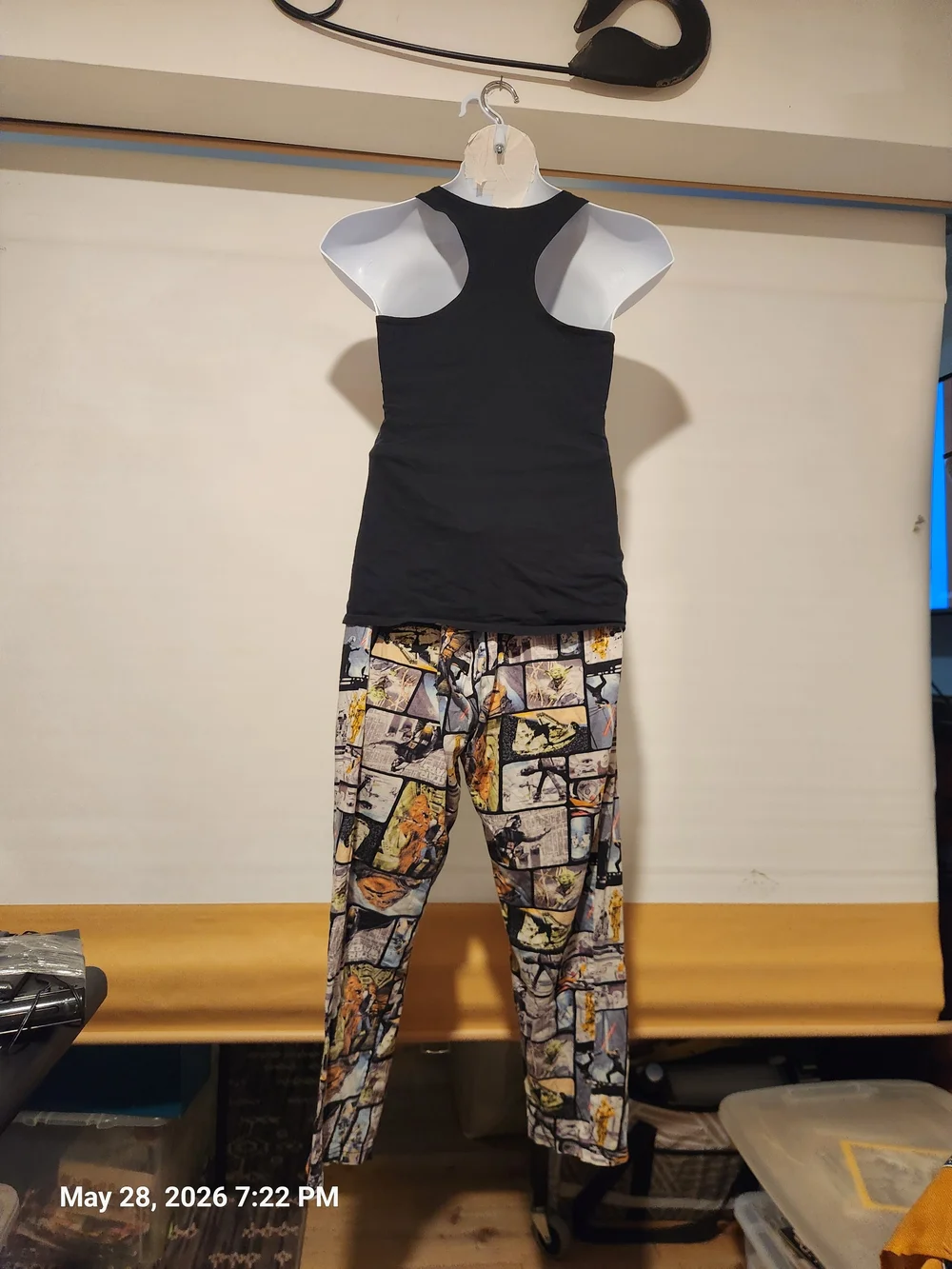 Star Wars Women Black and Gold Tank Pajama Set